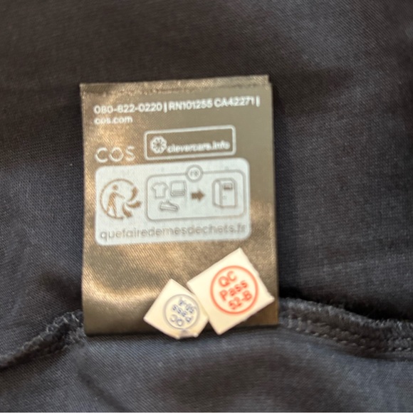 COS Men’s Regular Fit Organic Cotton T-Shirt in Black Size XL. NWT - Picture 8 of 8